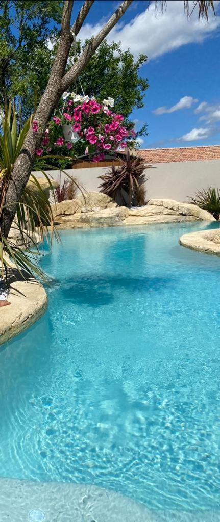 Villa De Vacances Le Teil Ngoại thất bức ảnh
